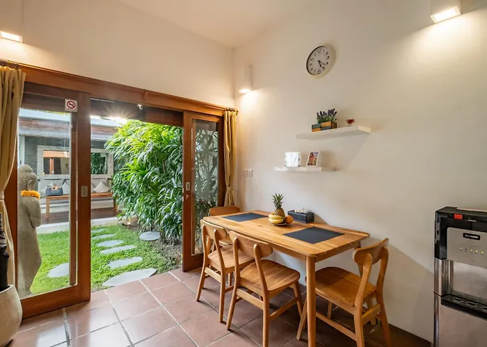 Cozy 2 Bedroom In With Private Pool