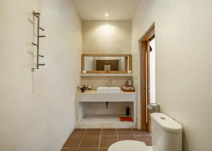 Cozy 2 Bedroom In With Private Pool Вилла Семиньяк