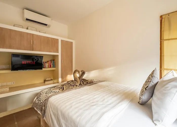 Вилла Cozy 2 Bedroom In With Private Pool Семиньяк